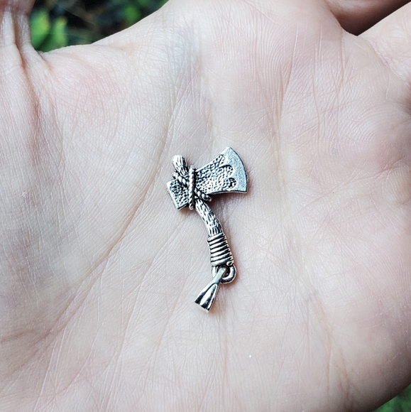 New Silver Tomahawk Charm - Picture 3 of 11